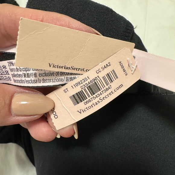 Victoria Secret Body By Victoria Lined Perfect Coverage - Picture 4 of 6